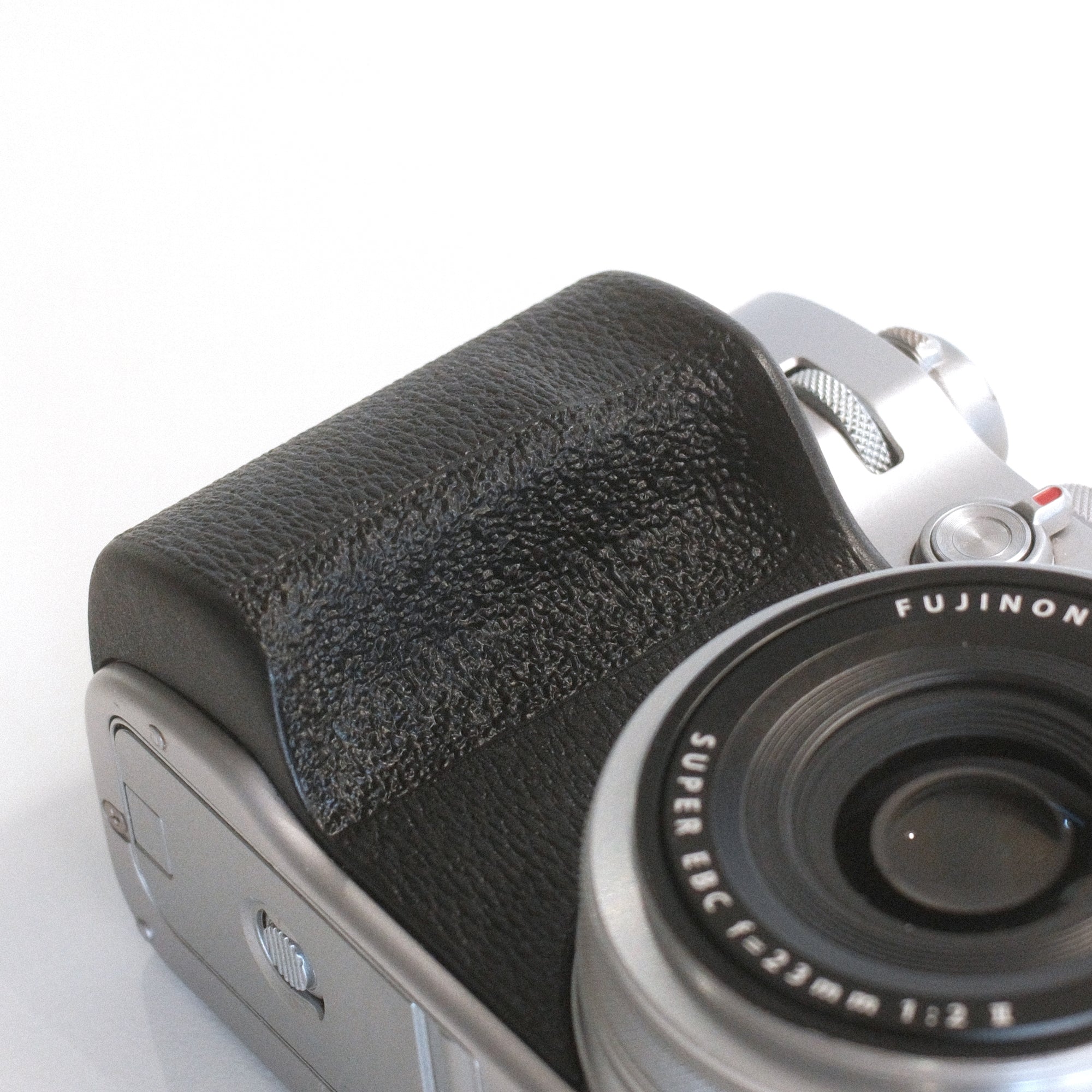Fujifilm X100V/VI Ergonomic Grips That Look Factory · OpenGlass Studio